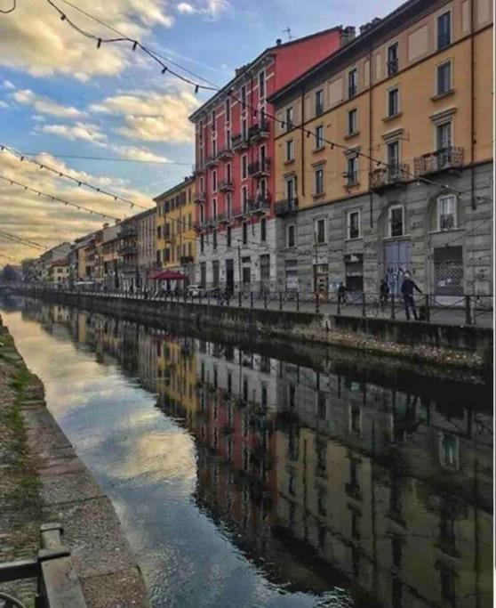 Naviglio 135 Lägenhet Milano Exteriör bild
